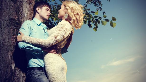 Hur kan man hantera om du är en dålig kyssas. Kontrollera att du har känslor för din partner.