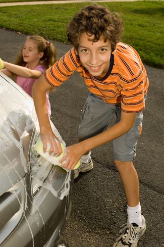 Hur man tjänar pengar (för barn). Tvätta bilar och cyklar.